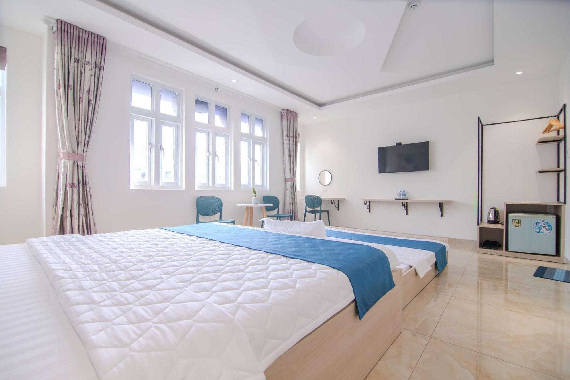 Bin Bin Hotel 3 - Near Sc Vivo City D7 Хошимин Экстерьер фото
